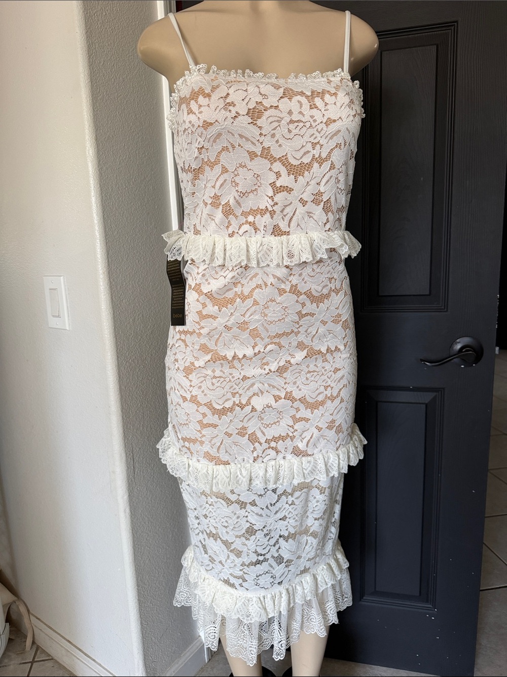 New Bebe Laced tiered ruffle midi dress